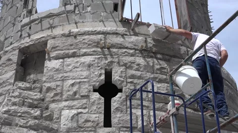 Castle Construction, hoisting block Stock Footage 41255193