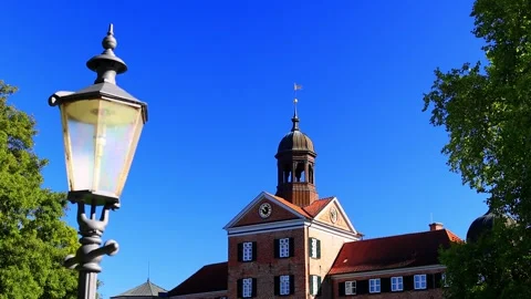 Castle eutin in germany 4k video with a pan Vidéo 347096570