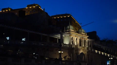 The Castle Garden Bazaar in Budapest in the evening light Vídeo Stock 294673918