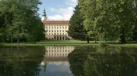 Castle in the garden Stock Footage 513650