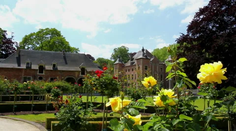 Castle in the park Coloma. Stock Footage 51033924