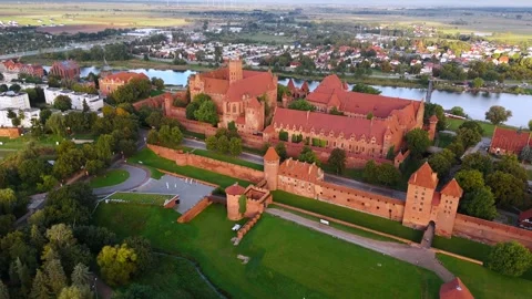 Castle of the Teutonic Order in Malbork by the Nogat river. Poland Video stock 326537664