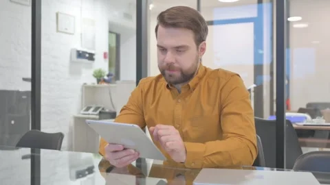 Casual Creative Man Using Digital Tablet Видео 263830602