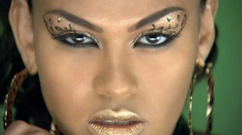 Cat eyes full face look 04 Video stock 8511601