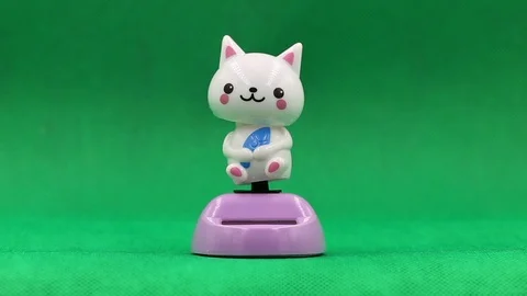 Cat solar dancing doll 動画素材 106767927
