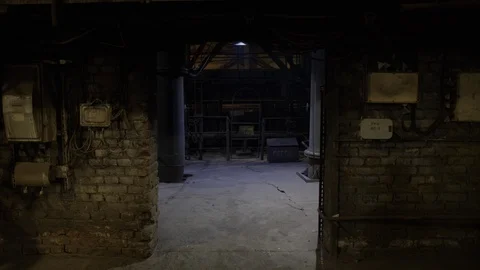 A Catacomb With Moving Shadow, 4K 库存影片 112611112