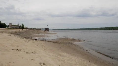 Catastrophic decrease in the water level in the Dnipro river 库存影片 243453523