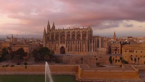Catedral de Santa María de Palma de Mallorca during sunset  Stock Footage 71303855