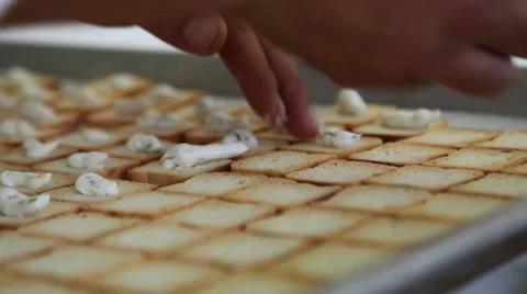 Catering assembly low Vídeos de archivo 35761454