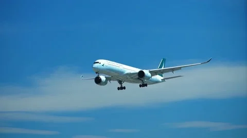 Cathay Pacific B-LRV Airbus A350 landing Stock Footage 206038545