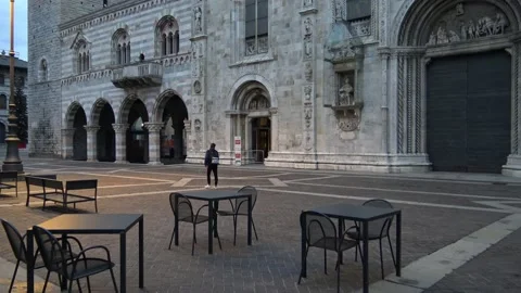 Cathedral of Como, morning time Vídeo Stock 145255046