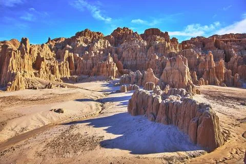 Cathedral Gorge State Park Eroded Clay Formations and Desert Landscape Nevada 写真素材