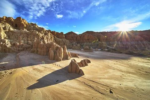 Cathedral Gorge State Park Eroded Clay Formations and Sunburst in Nevada 写真素材
