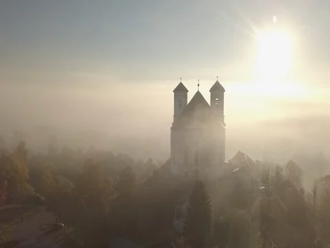 Cathedral in the Morning Light Vídeo Stock 81976913