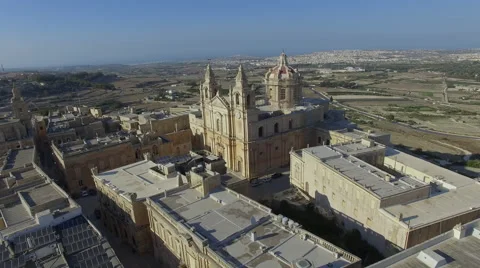 Cathedral pull back Stock Footage 66260939