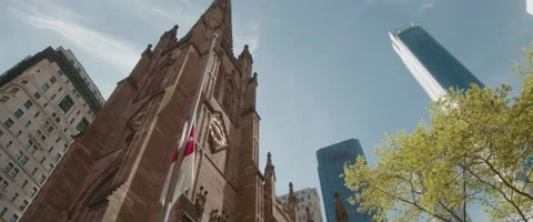 Cathedral Tower NYC - Low Angle, Widescreen Vidéo 153684307