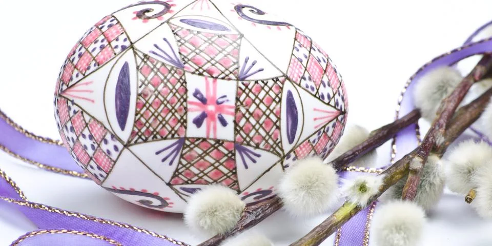 Catkins with easter egg Stock Photos