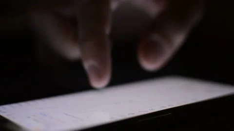 Caucasian man's hand using phone digital screen. touch screen of the smartphone. 스톡 동영상 219780757