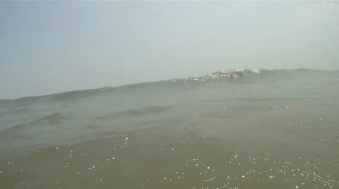 Caught in the Surf 스톡 동영상 728596