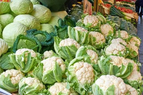 Cauliflower and cabbage Stock Photos