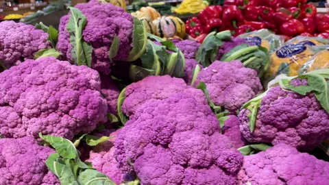 Cauliflower Tracking Stock Footage 163939751