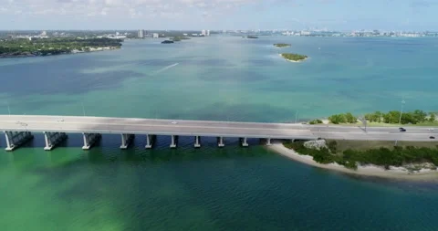 Causeway over Biscayne Bay Video stock 149641094