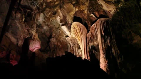 Cave Vídeos de archivo 25592491