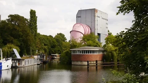 Cavitation tunnel in berlin 스톡 동영상 43669265