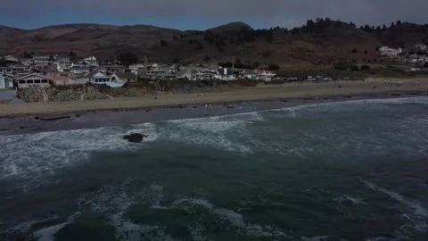 Cayucos 4 動画素材 304172539