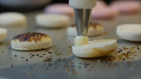 CB Macaron Round Fill Vídeos de archivo 138611320