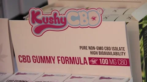 CBD gummy snacks 스톡 동영상 154561572
