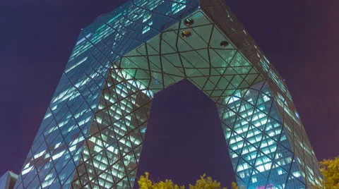 The CCTV headquarters in Beijing at night. Vídeo Stock 66553402