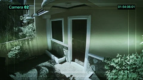 CCTV watching how Burglars breaking into a house via a door with a lockpick. Vidéo 59874496