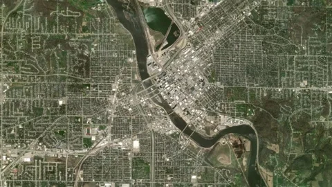 Cedar Rapids City Map Zoom (IA, USA) from Space to Earth (no pin, no text) Stock Footage 339747680