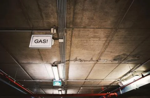 Ceiling infrastructure in the garage Stock-Fotos