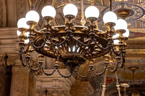 Ceiling lamps and architectural elements eclectic Beaux-Arts style of Secon.. Stock-Fotos