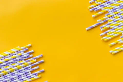 Celebration pattern flat lay,holiday celebration drinking cocktail party straws Foto stock