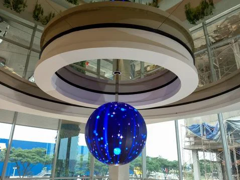 Celestial Sphere: A Dazzling Modern Interior Design Foto stock