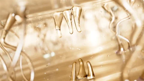 Cell division shuttle arranges penetrating essence essence ball molecular Video stock 275335593