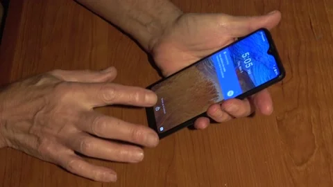 Cell Phone Stockbeeldmateriaal 220695828