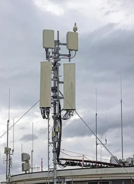 Cell Tower Bad Weather 库存照片