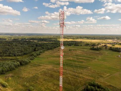 Cell tower in the forest, view from the drone Foto stock