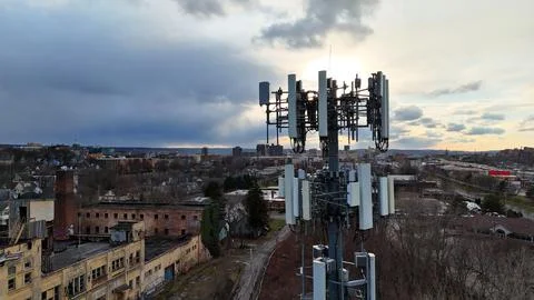 Cell Tower Rises Into the Air - Syracuse, NY 库存照片