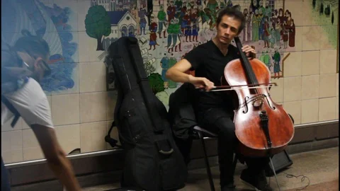 Cello subway session Video stock 129696210