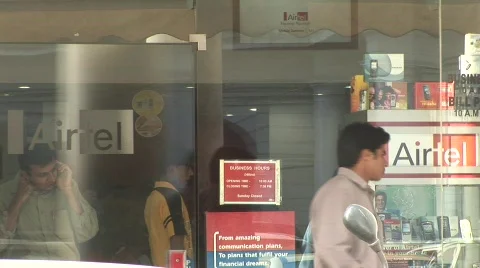 Cellphone shop in Delhi Stock Footage