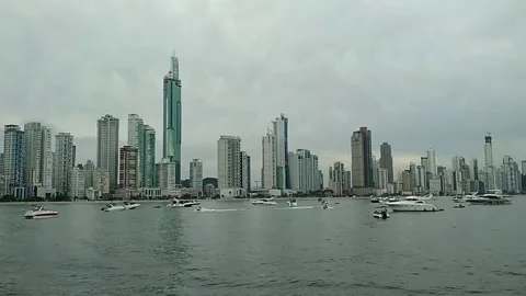 Cellphone time lapse from boats in front of Balneario Camboriu resort Stock-Footage 196460801