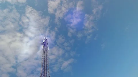 Cellular antenna tower and electronic radio transceiver equipment 스톡 동영상 132425249