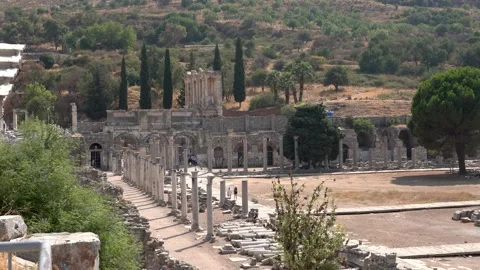 Celsius Library in ancient city Ephesus. Stock Footage 166018385