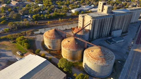 Cement storage and distribution terminal aerial view during sunset in Fort .. Video stock 322895613