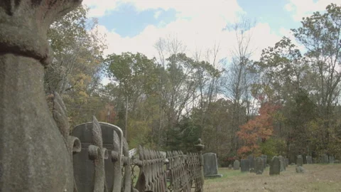 Cemetery Plot, Antique Rusted Iron Railing Tilt Down Vídeos de archivo 164470321